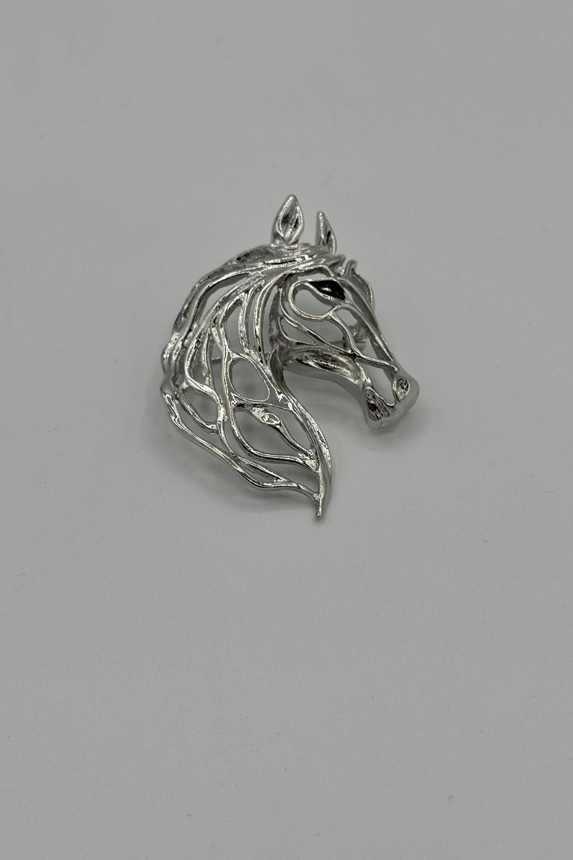 Tres Chic Horse Broach
