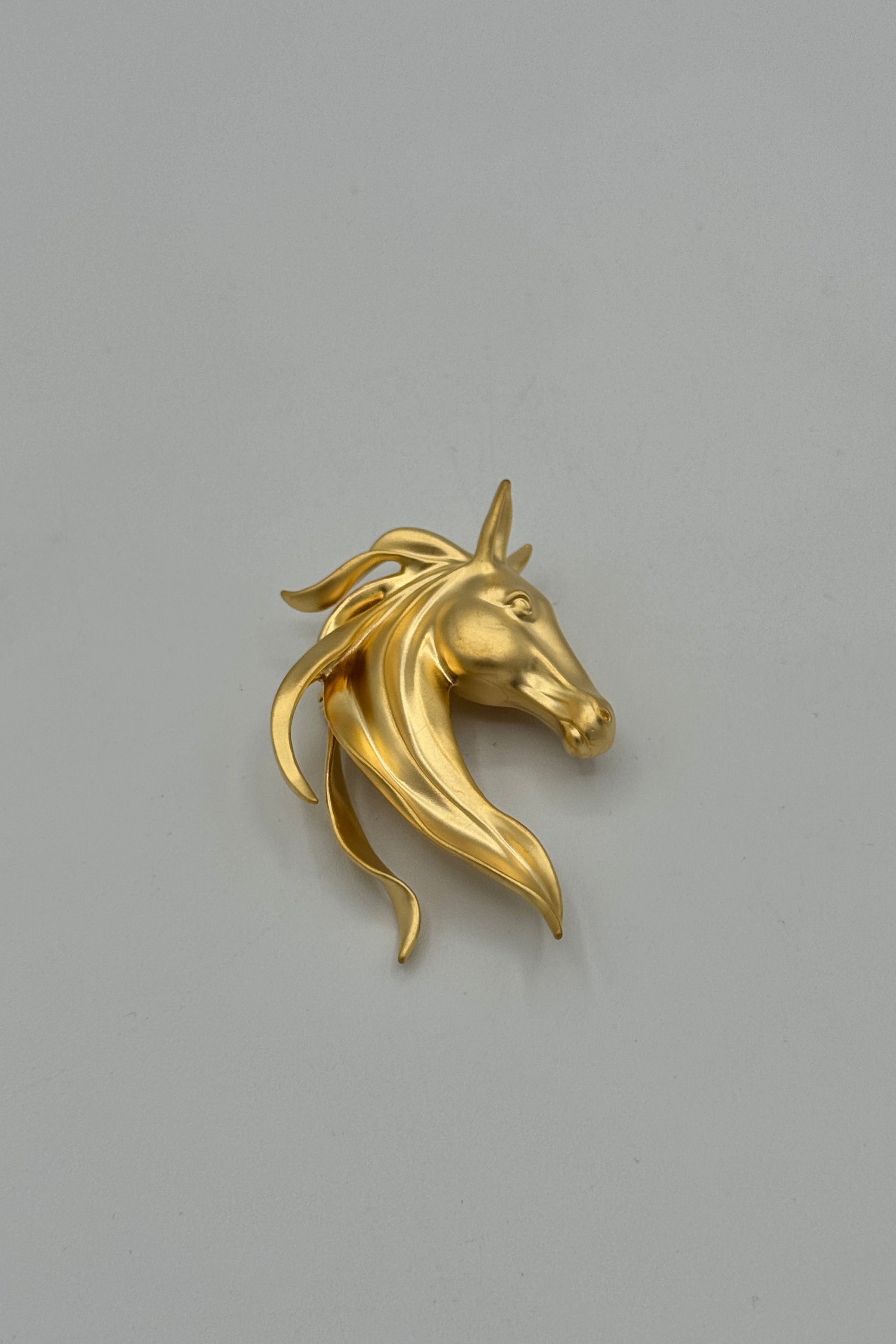 Tres Chic Gold Horse Broach