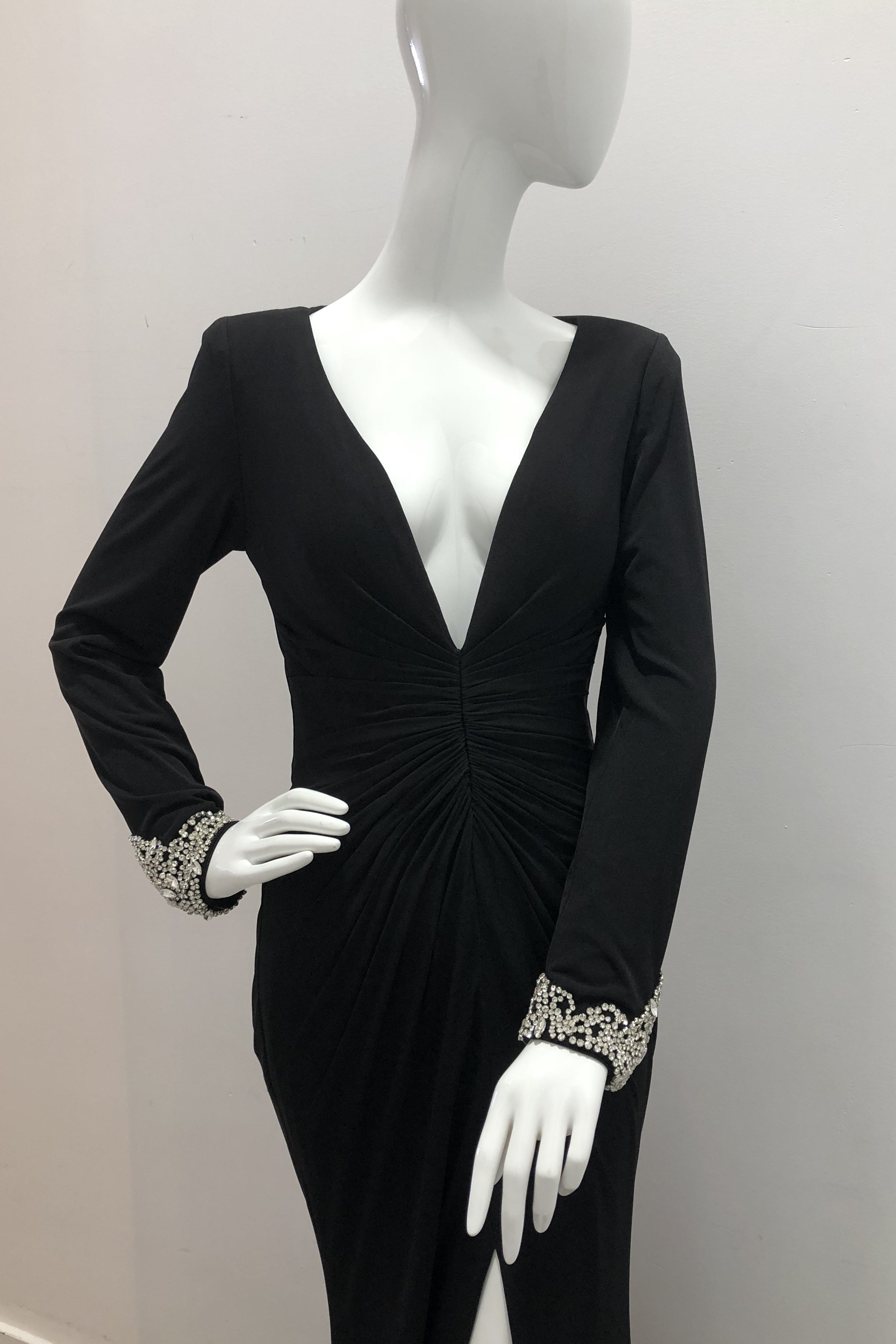 Scrunched V Front Long Sleeve Gown Trs Chic Scrunched V Front Long Sleeve Gown Trs Chic