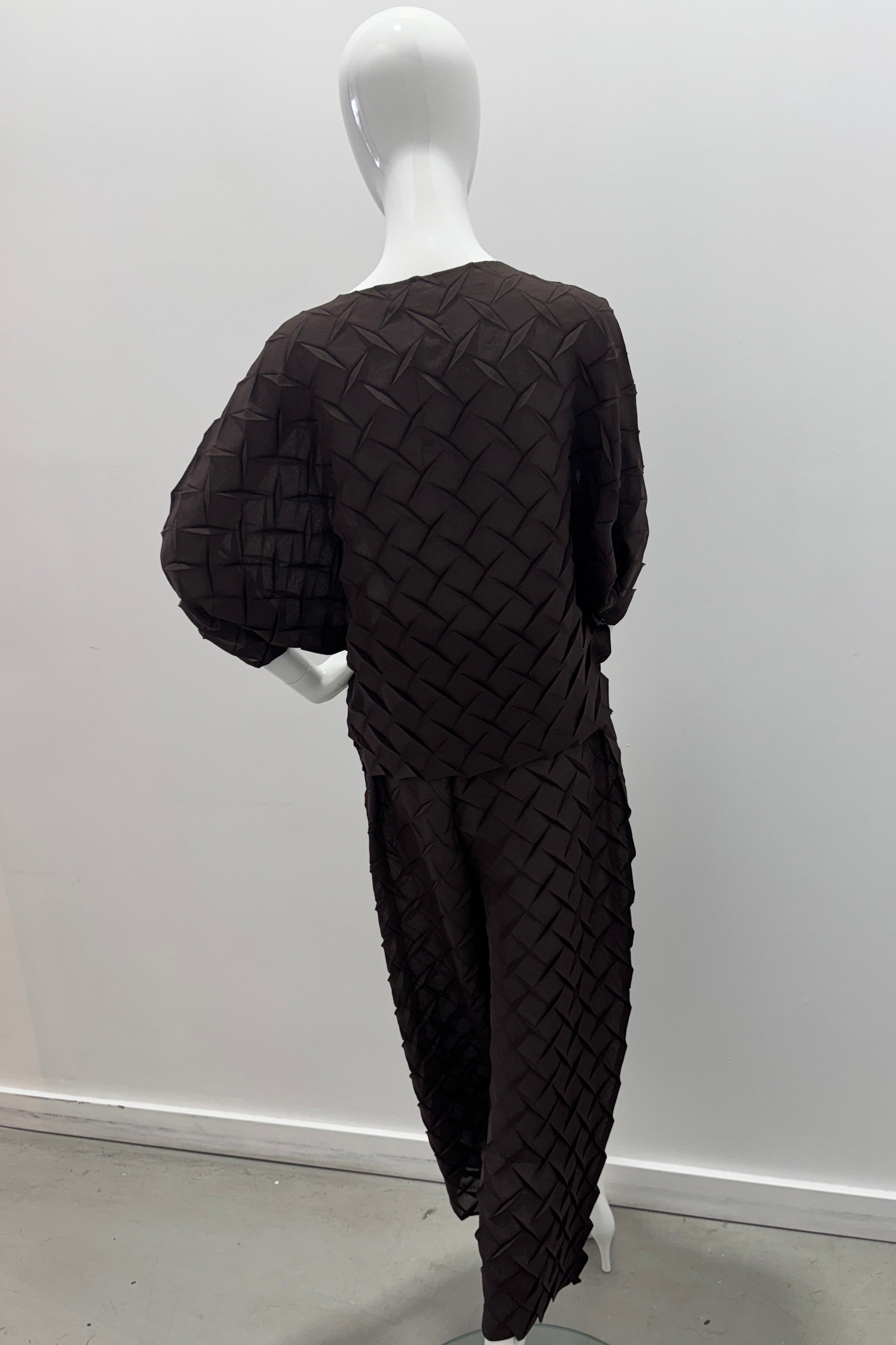 Meimeij Geometric Plissé Pants Moka