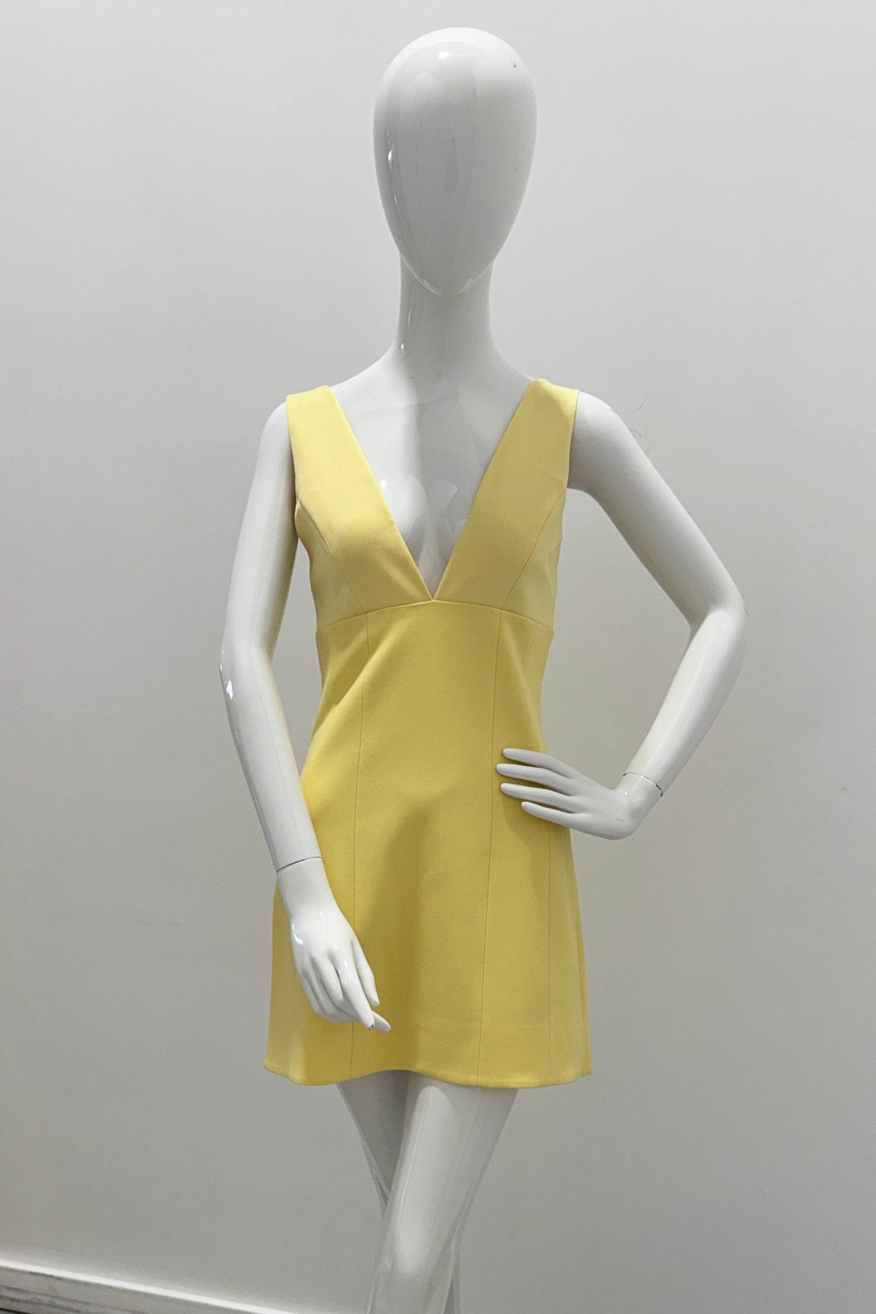 Robe mini Mandy décolletée plongeante Alice + Olivia Beurre