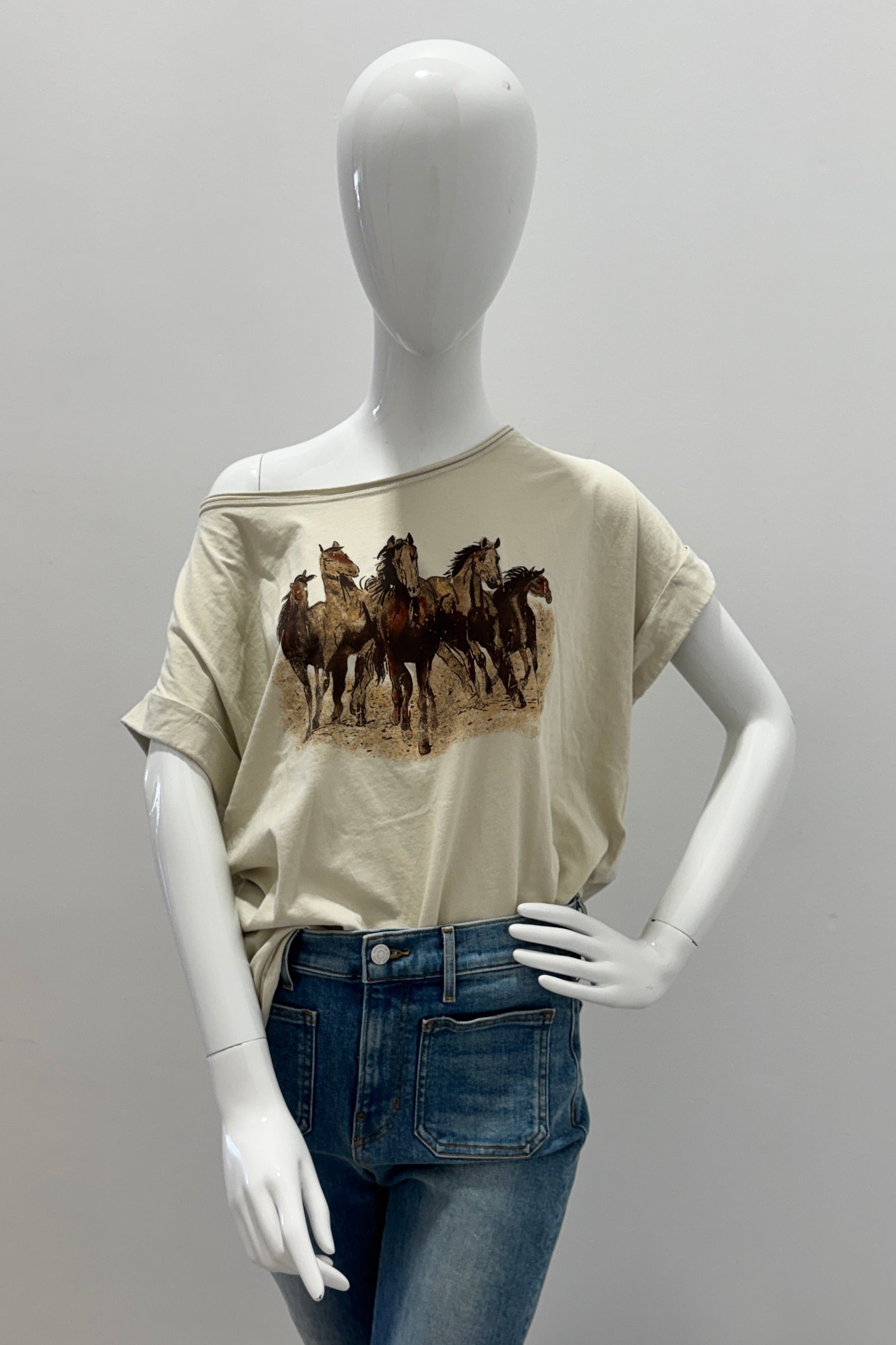 People of Leisure Majestic Horse Top Sand