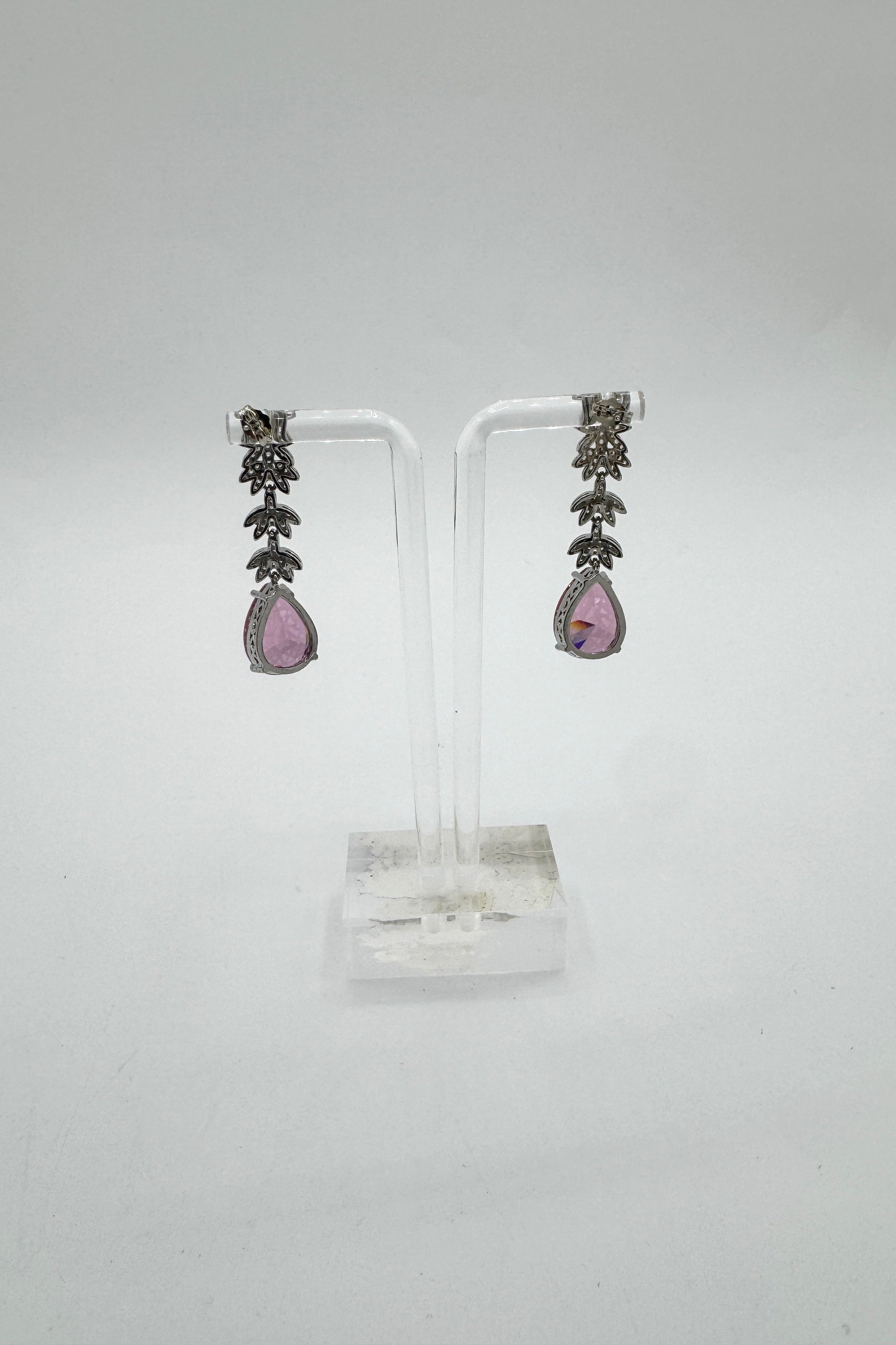 Très Chic Crystal Earrings Pink