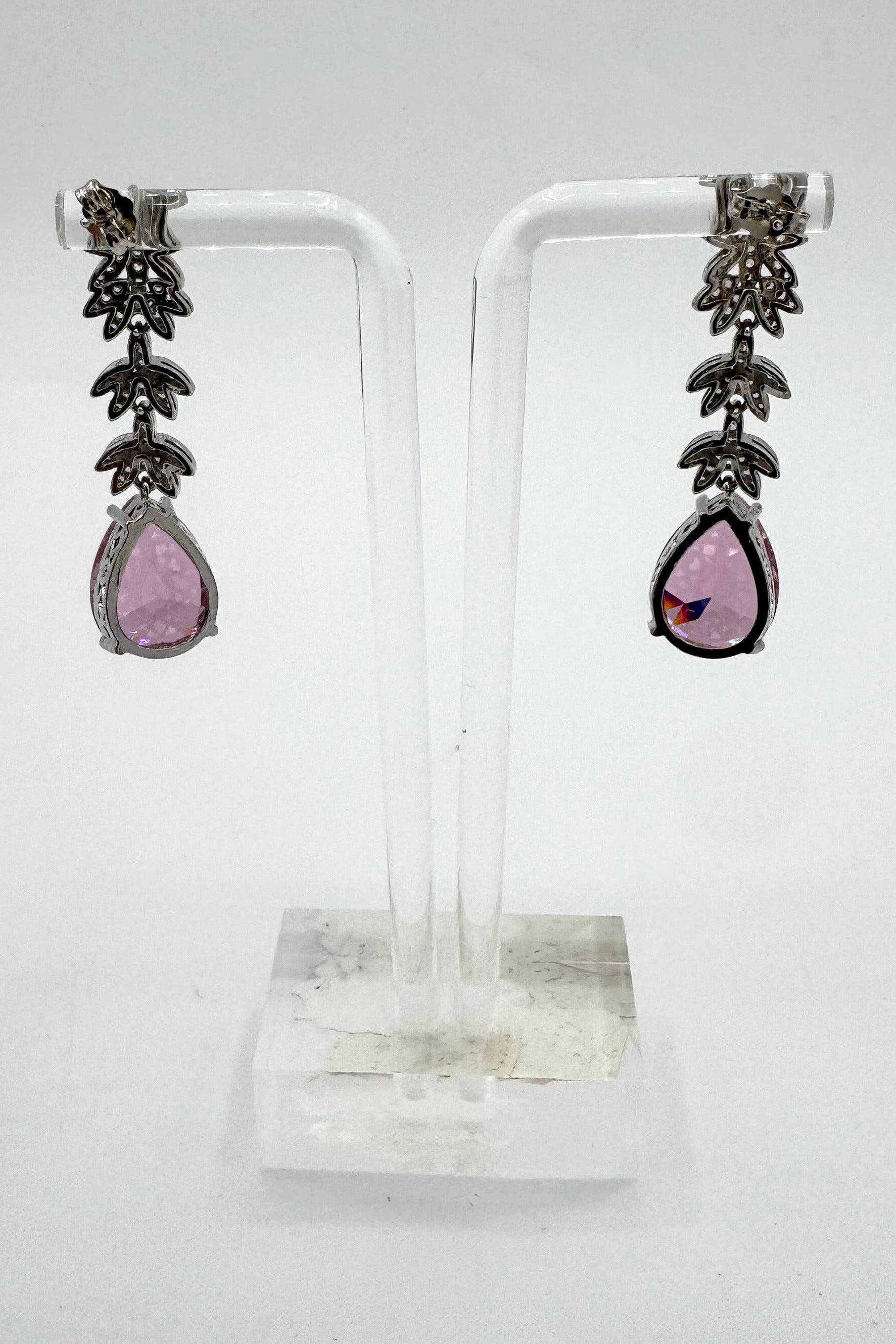 Très Chic Crystal Earrings Pink