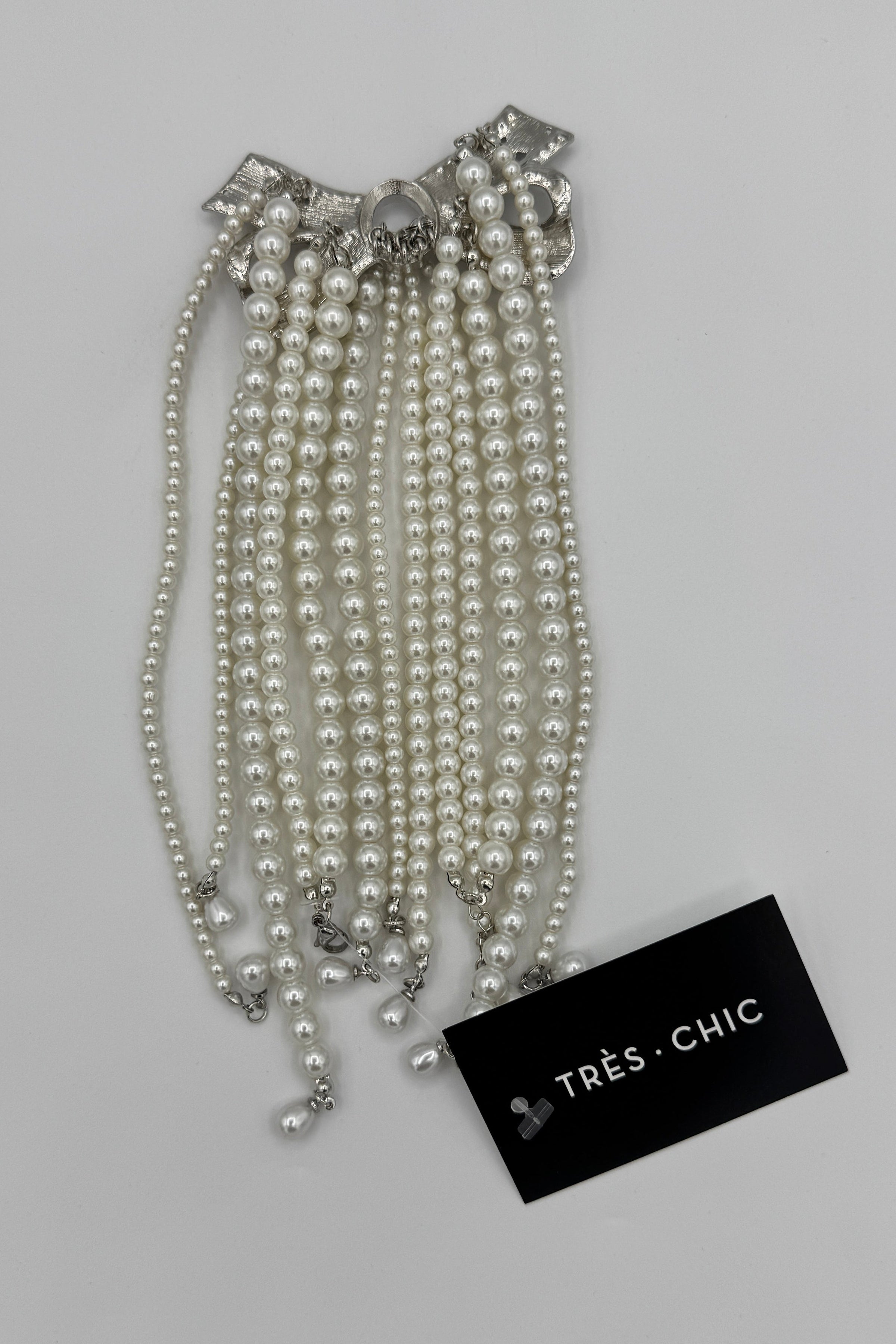 Collier noué de perles
