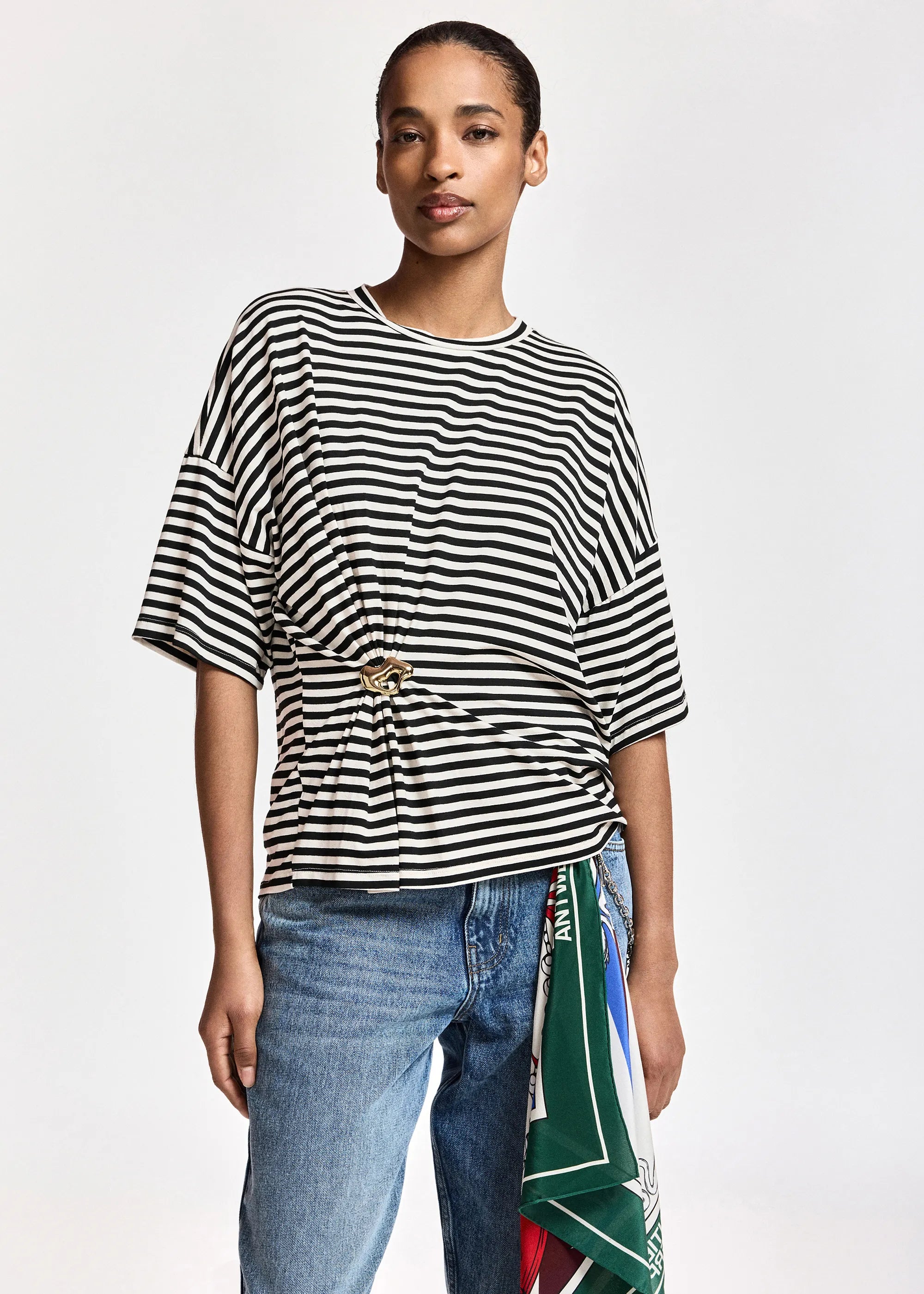 Essentiel T-shirt rayé Kriss avec broche noir