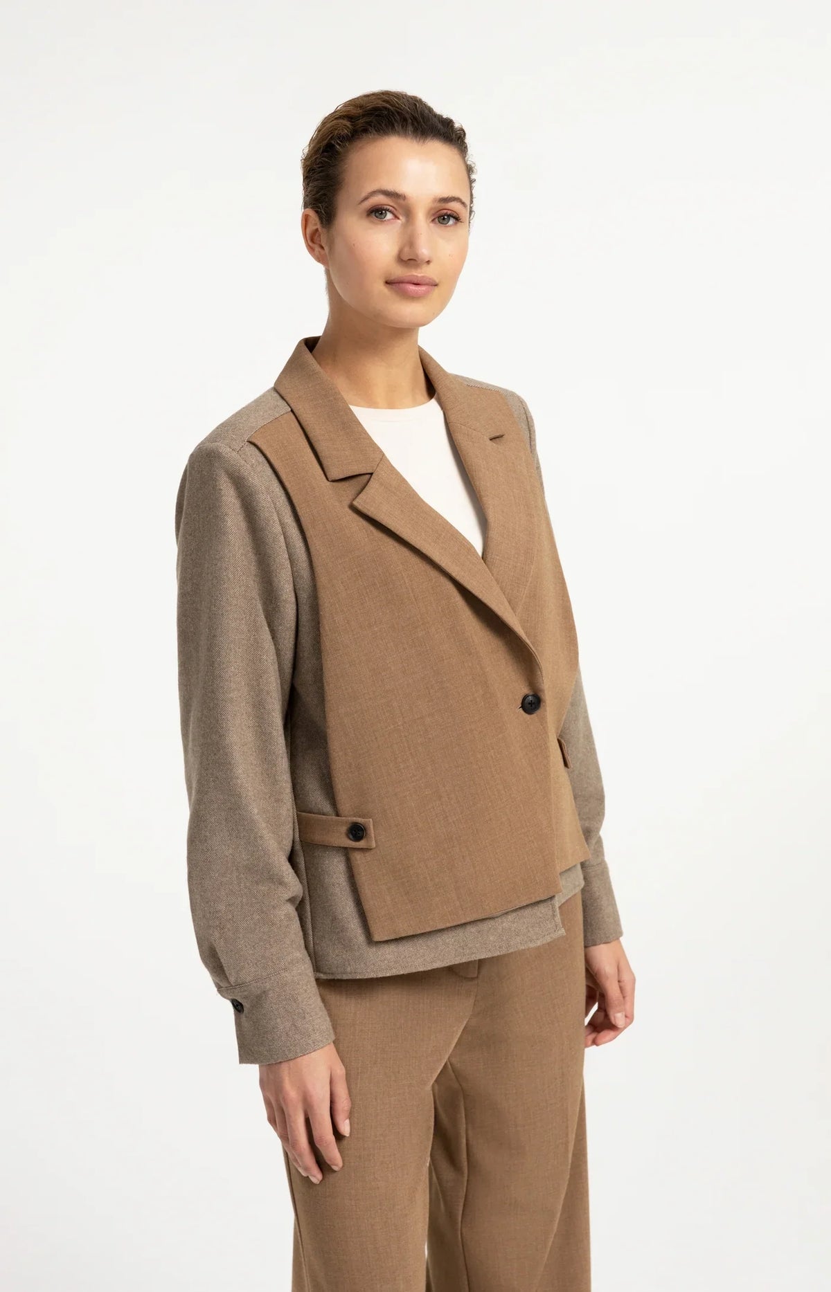 YAYA Woven loose fit cut and sew blazer with contrast fabric