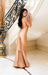 Jessica Angel Fitted Low Back Gown with Pleated Train. Robe de soirée