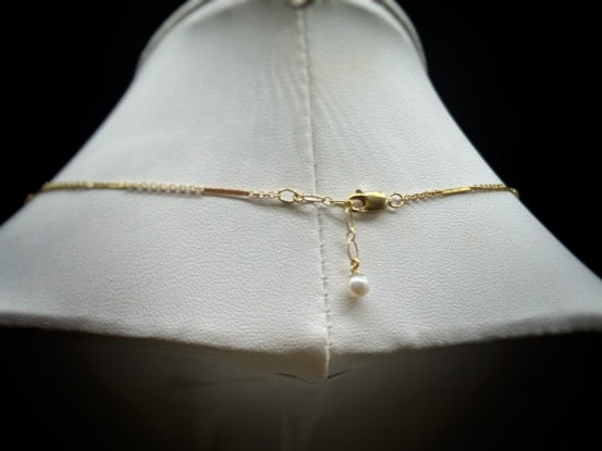Adela 20" Yellow Gold and Small Pearl Accent Chain