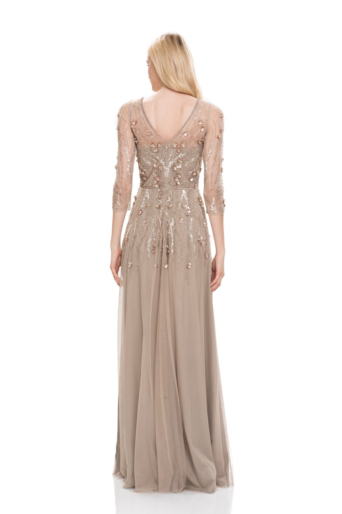 Designer Gown Evening Dress.Robe de bal soirée. Robe de tulle à manches longues. 