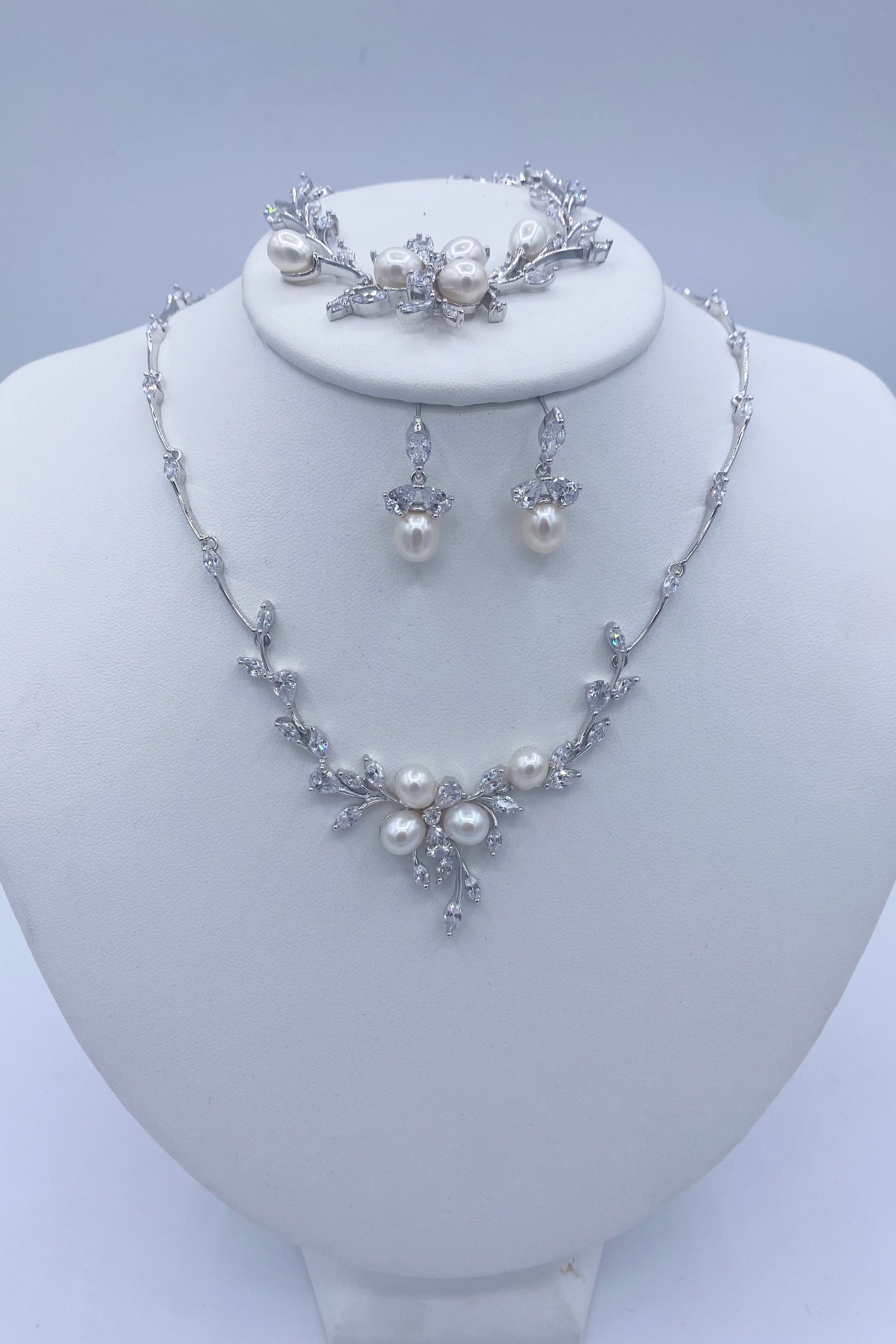 Elen Henderson Pearl Leaf Crystal Necklace and Earring Set