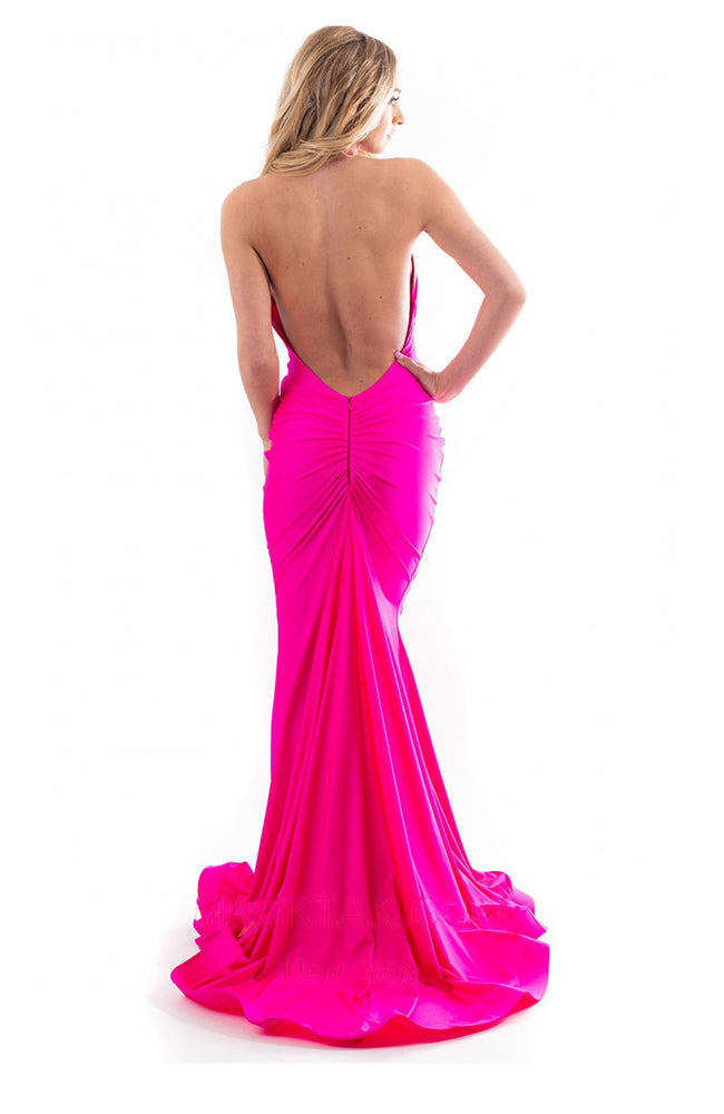 Jessica Angel Halter Mermaid Gown with Back Rushing. Robe de Bal